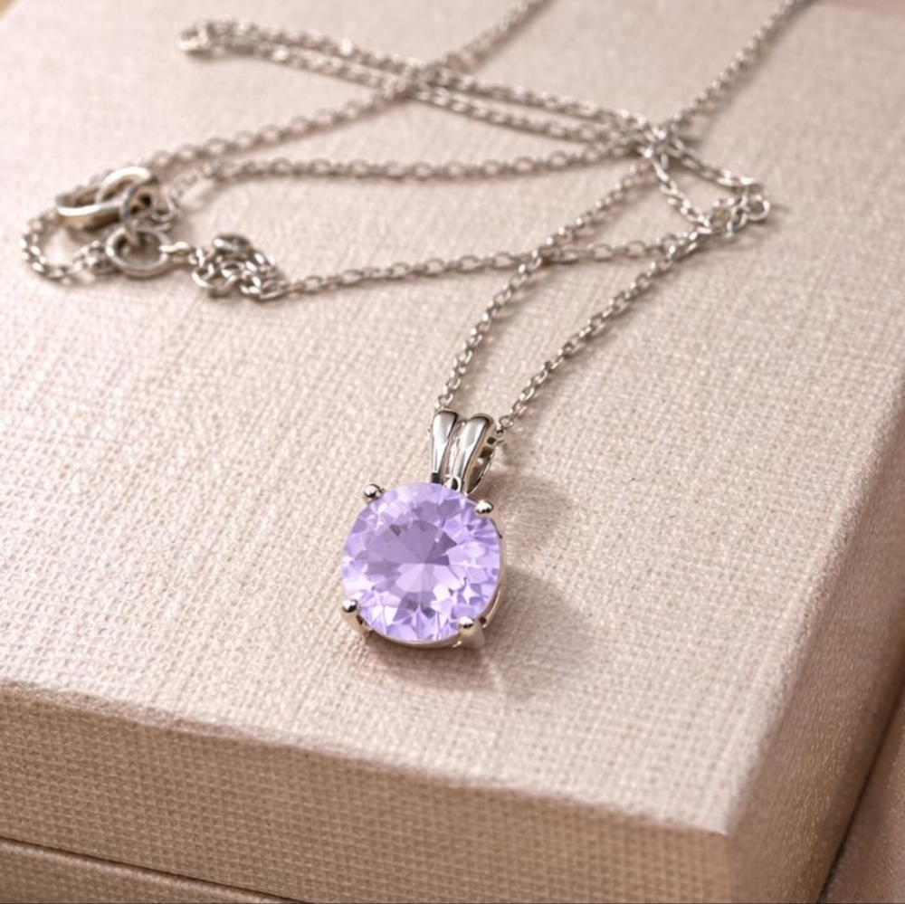 Elegant Silver and Amethyst Pendant Necklace